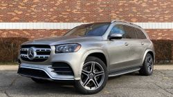 Mercedes, aydınlatmalı logo nedeniyle binlerce aracını geri çağırıyor