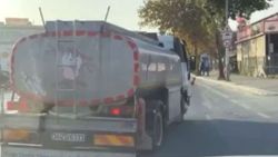 Küçükçekmece'de trafiği tehlikeye sokan tanker sürücüsü