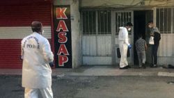 Gaziantep'te otomobilin üzerine düşen genç ağır yaralandı