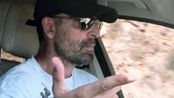 Mehmet Akif Alakurt, araba kullanırken içki içti