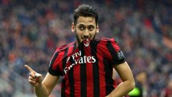 Manchester United'ın gözü Hakan Çalhanoğlu'nda