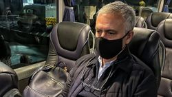 Yenilgi sonrası Mourinho oyuncularına otobüsten seslendi