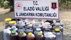 Elazığ’da 1 tondan fazla kaçak şarap ele geçirildi