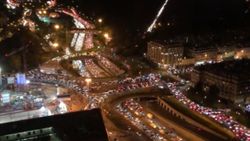 Binlerce Parisli, karantina öncesi başkenti terk etti