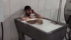 Konya'daki süt banyosu görüntüleri için karar: İkisi de serbest