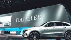 Daimler, küçülmeye giderek elektrikli araçlara odaklanacak