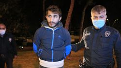 Adana'da maske takmayan iki kişi polise saldırdı