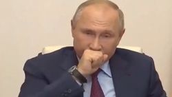 Vladimir Putin, toplantıda öksürük krizine girdi