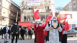 Şırnaklı kadınlar, HDP binası önünde eylem yaptı