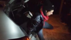 Van'da dur ihtarına uymayan otomobilin bagajından mülteci çıktı