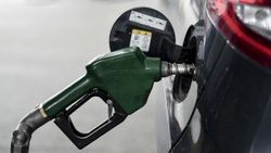 Benzine 37 kuruş zam: 26 Kasım'dan itibaren pompaya yansıyacak