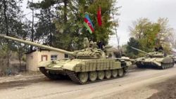 Azerbaycan 27 yıldır işgal altında bulunan Kelbecer'e girdi