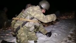 Azerbaycan ordusu, Kelbecer'e giden yolda mayın temizliği yaptı