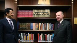 Cumhurbaşkanı Erdoğan, Katar Emiri Al Sani ile Millet Kütüphanesi'ni gezdi