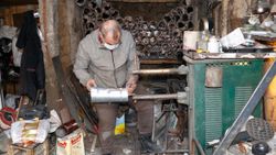 Mardin'in son soba ustası, teknolojiye direniyor