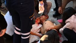 Adana'da çıkan kavgada 2 kardeş yaralandı