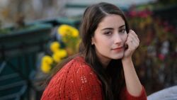 Hazal Kaya'nın yeni dövmesi