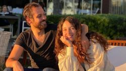 Erkan Kolçak Köstendil ile Cansu Tosun karavan aldı