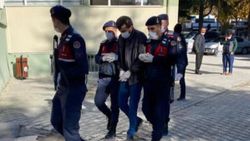 Denizli'de baz istasyonu hırsızı, yatağın altında saklanırken yakalandı