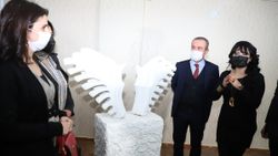 Hakkari’de heykel sergisi