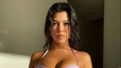 Kourtney Kardashian: Aynaya bakınca tahrik oluyorum