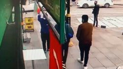 Sivas'ta Azerbaycan bayraklarına saldırı