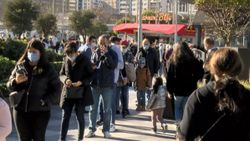 İstanbul'daki AVM'lerde yılbaşı yoğunluğu