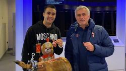 Reguilon: Mourinho Noel Günü kapıma yemek bıraktı