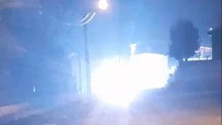 Bursa'da magandalar elektrik kablolarını keserek kıvılcım çıkardı