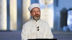 Ali Erbaş: Dünyadaki muhasebemizi ahiretteki hesaba göre yapmalıyız