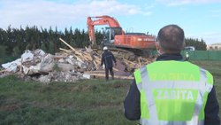 Illegal buildings in Silivri are demolished one by one