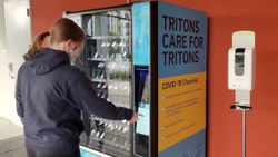 San Diego Üniversitesi’ne koronavirüs test kiti otomatı kuruldu