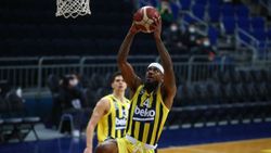 Fenerbahçe son saniye basketiyle Kızılyıldız'ı yendi