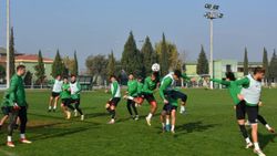 Akhisar'da 2 futbolcunun koronavirüs testi pozitif