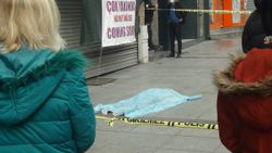 Şişli’de yaşlı kadın 6’ncı kattaki evinin penceresinden aşağıya düştü