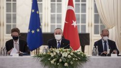 Mevlüt Çavuşoğlu: Geleceğimizi Avrupa'da görüyoruz