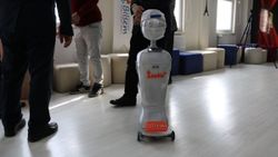 Adıyaman'da maske ve sosyal mesafe robotu yapıldı