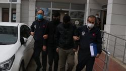 Mersin'de motosiklet çalan hırsızlar, benzin alırken yakalandı