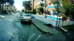 Aydın'da fenalaşan yaşlı adamın yardımına şoför koştu