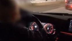 Rusya'da sorumsuz baba, 2 yaşındaki çocuğuna araba kullandırdı
