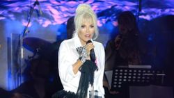 Ajda Pekkan’dan kar paylaşımı