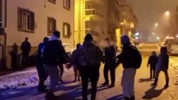 Bursa'da kar yağışı koronavirüsü unutturdu