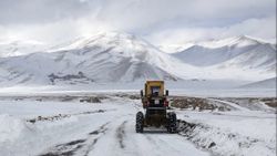 Van, Muş, Bitlis, Hakkari'de 729 yerleşim birimine ulaşım sağlanamıyor