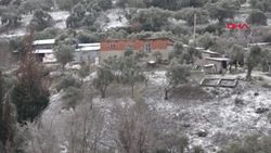 Kuşadası'na kar yağdı