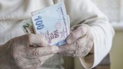 Samsun'da yaşlı kadının 70 bin lirasını dolandırdılar