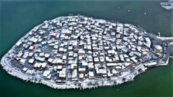 Türkiye'nin Küçük Venedik'i Gölyazı, beyaza büründü