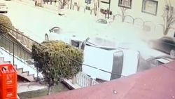 Burdur'da ehliyetsiz sürücü park halindeki araçlara çarptı