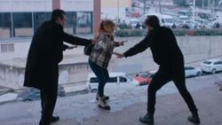 Sadakatsiz dizisinde kim düştü? Sadakatsiz'de inşaattan düşen Selçuk mu, Volkan mı?
