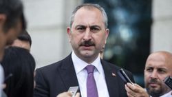 Abdulhamit Gül: WhatsApp'ın farklı tutum içerisine girmesi çifte standarttır