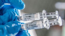 Ukrayna, 117 bin Pfizer aşısı alacak
